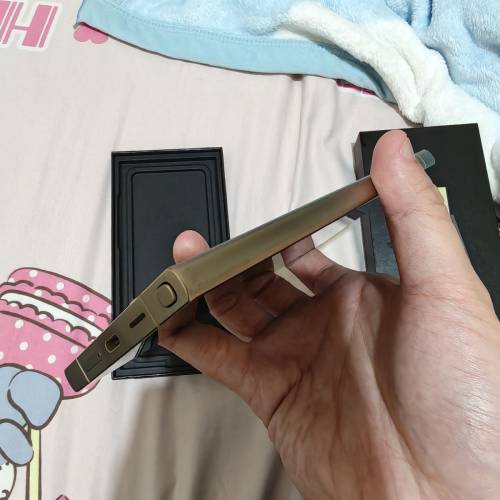 賣 Samsung  S24 Ultra ，512GB，金黃色