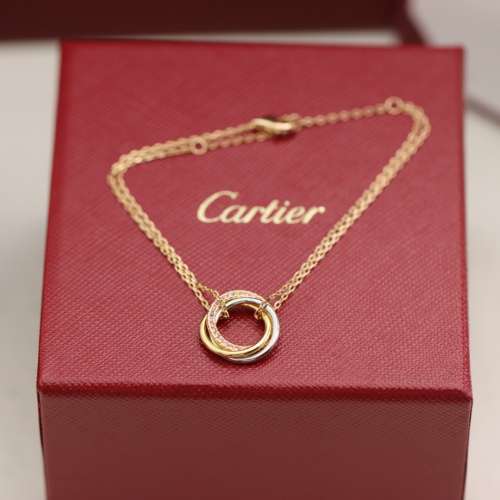 Cartier 卡地亚trinity系列三色金粉钻三环手链