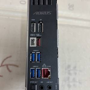 B660M同B460一共兩張