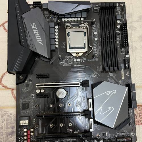 B660M同B460一共兩張