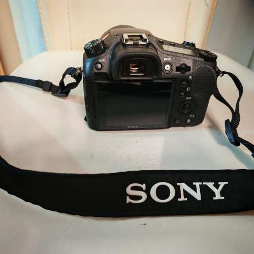 Sony RX10 MK4