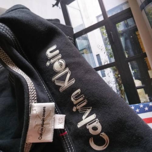 Calvin Klein  女裝修身Tee Tshirts Size:XS