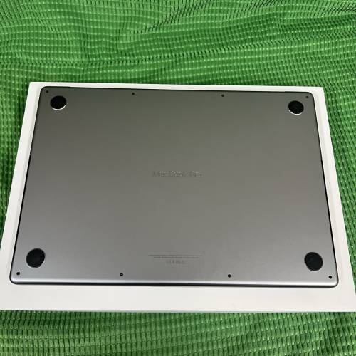 Apple Macbook Pro 16" M1 Max 2021年32gpu 64GB RAM 1TB SSD Space Gray 原包裝全套