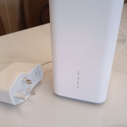 出售9成新oppo 5g cpe t1a路由