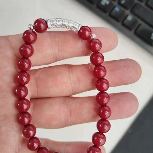 925银朱砂手串 8MM 朱砂珠子24颗 两颗银管珠 和一个长的银管