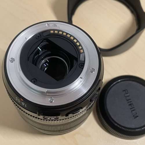 - Fujinon lens XF 18-55mm F2.8 - 4 R LM OIS