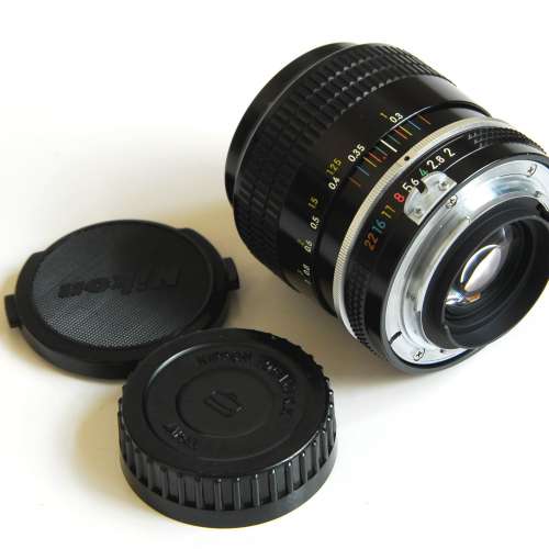 Nikon 28mm F2 Nikkor 95% new