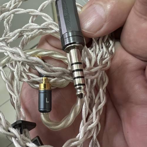 個人閒置effect audio cadmus 4.4插頭跟mmcx和pe插針耳機升級線