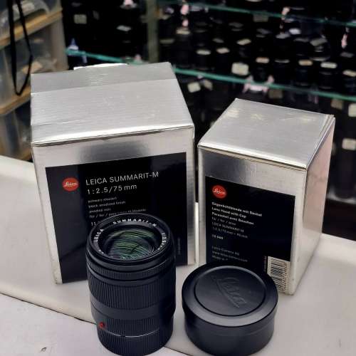 LEICA SUMMARIT-M 75MM F2.5 LIKE NEW