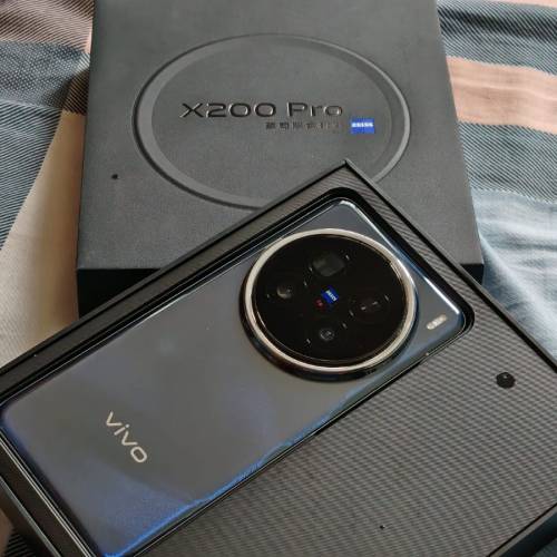 vivo  x200 pro 國行 99%新（ 籃色超靚仔）