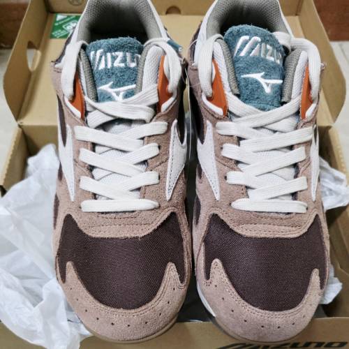 全新美津濃 Mizuno Sky metals 波鞋