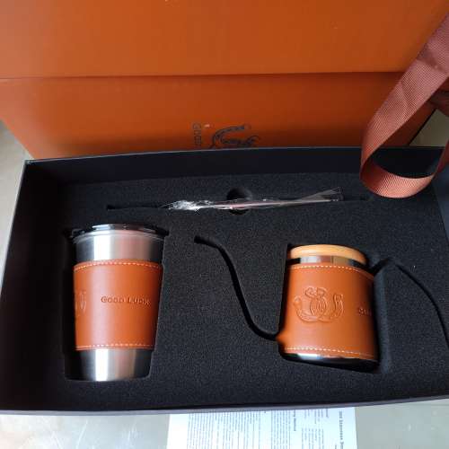 74折 馬場有禮 沖泡咖啡壺及杯套裝 Gift at Races. Brewing Kettle & Cup Set