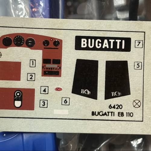 1:24 AIRFIX BUGATTI EB110