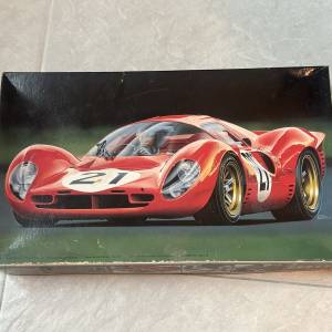 1:24 FUJIMI FERRARI 330 P4 BERLINETTA