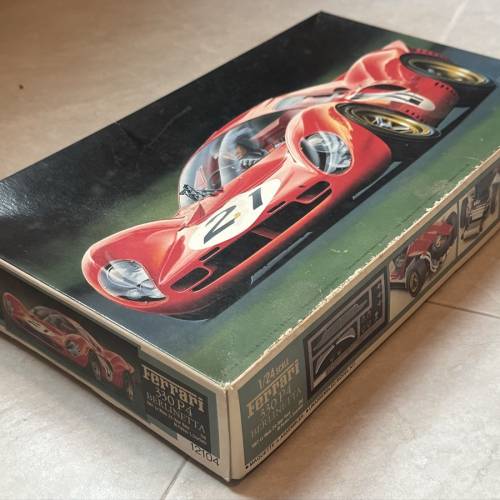 1:24 FUJIMI FERRARI 330 P4 BERLINETTA
