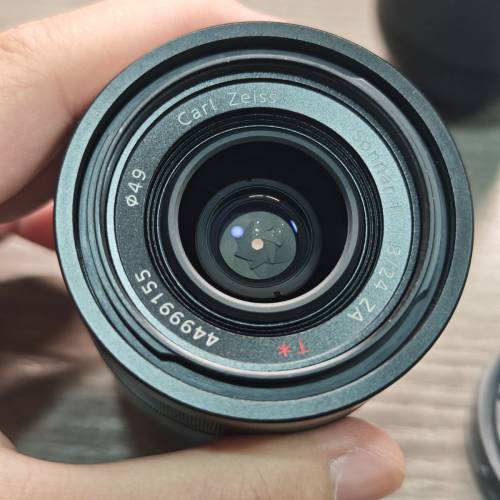 Sony zeiss 24mm f1.8 ZA e mount apsc
