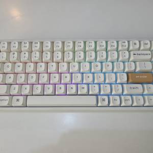 Kevchron K2 HE (K2H-01)無線磁軸鍵盤（特別版-木側 飾白鋁框）99%新