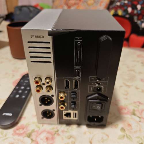 FiiO R9 旗艦桌面音樂解碼播放器