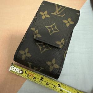 Louis Vuitton LV 經典pattern 皮套