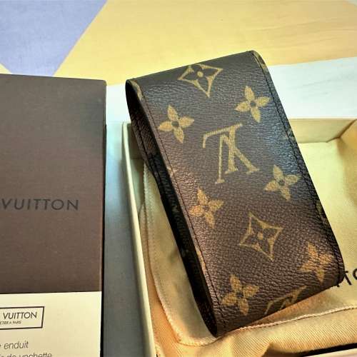 Louis Vuitton LV 經典pattern 皮套