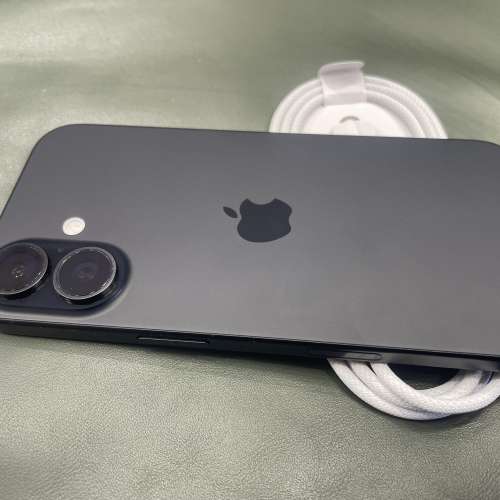 99%New iPhone 16 128GB 黑色 蘋果保養至2026年3月5日 電池效能100% 香港行貨 有充...