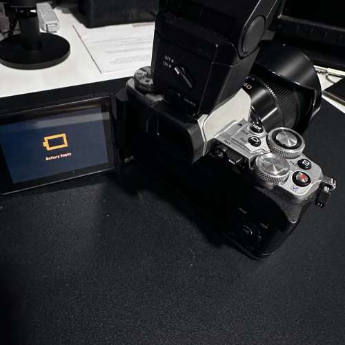 Olympus OM-D E-M5 Mark II, Panasonic Lumix G Vario 14-140mm F3.5-5.6 II Asph. Po