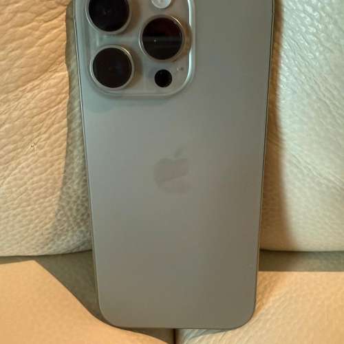 iPhone 16 pro 256Gb 沙漠金 電池健康 100% 保養期到2026年3月