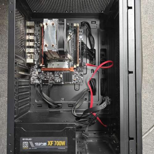 E5 2673 V3 + 32 GB ram + x99 MB+ 機箱及火牛