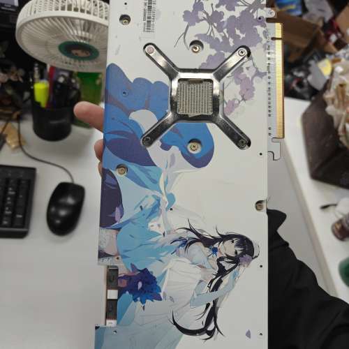 盈通  RX6800XT 16GB D6 樱瞳花嫁纪念版