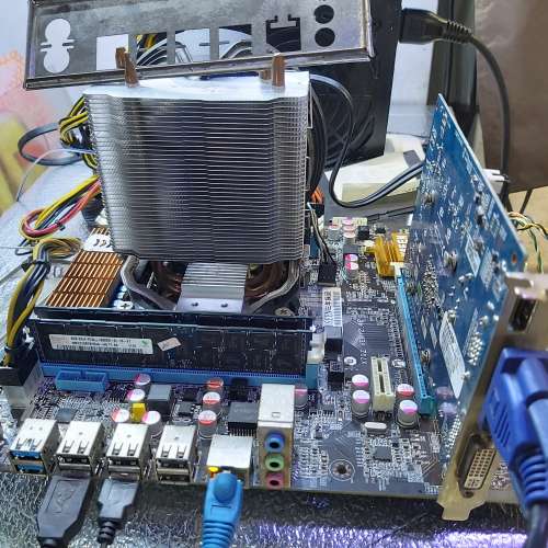 10核心20線CPU連散熱風扇+底板連背板+32GB ram 可散賣$50起,不議價