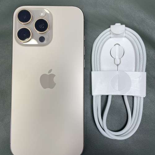 99%New iPhone 16 Pro Max 256GB 沙漠金色 AppleCare+至2026-11-18 電池效能90% 香...