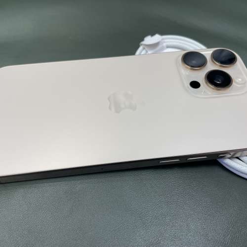 99%New iPhone 16 Pro Max 256GB 沙漠金色 AppleCare+至2026-11-18 電池效能90% 香...