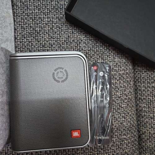 ViewSonic M1+ 便攜式投影機（如今，明兩天星期六，日交收可減至$1450）