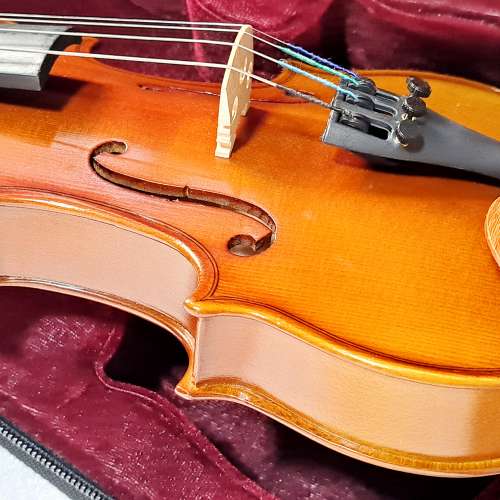 Richmann AR90 1/8 Violins 學生型號小提琴連盒套裝 + Artino 肩托
