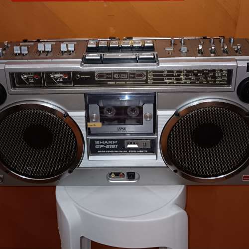 Sharp GF-9191 收音卡式機,平售.