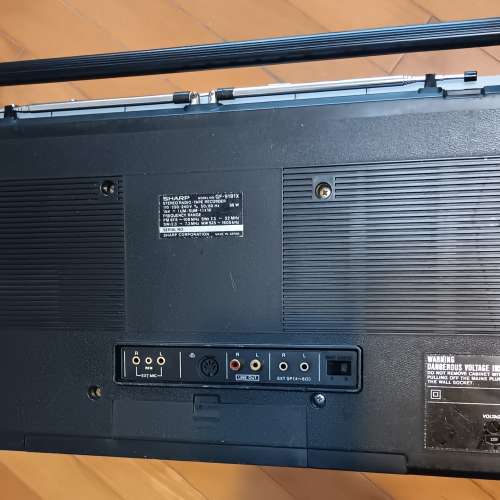 Sharp GF-9191 收音卡式機,平售.
