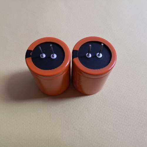 西門子EPCOS 8100UF 63V 長壽電容一對