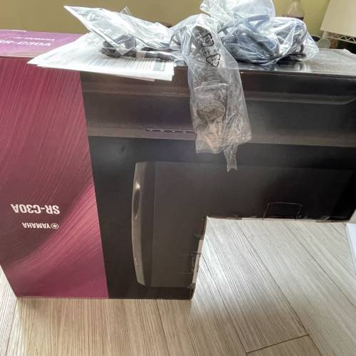 Yamaha SR-C30A Soundbar連超薄無線低音喇叭