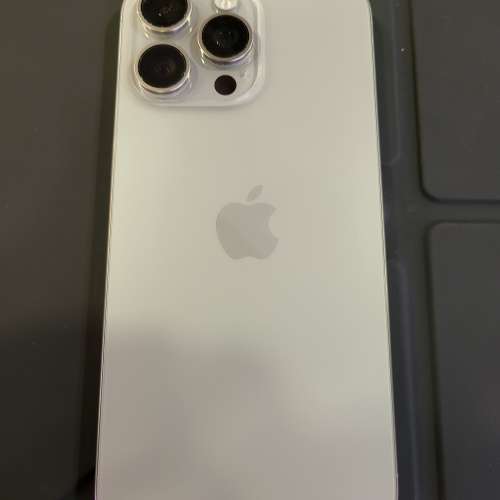 港行 iPhone 15 pro max 256GB