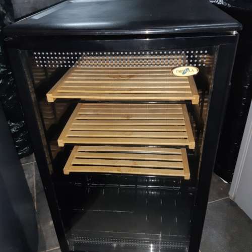 8成新FARFALLA紅酒櫃