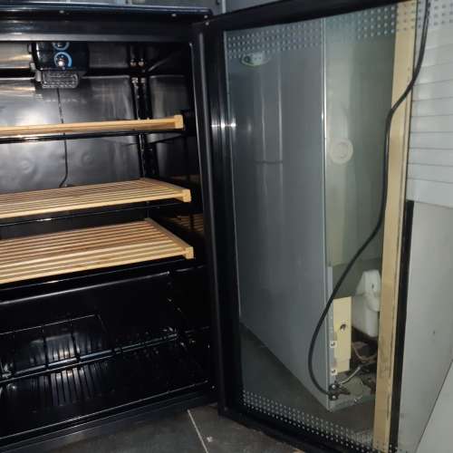 8成新FARFALLA紅酒櫃