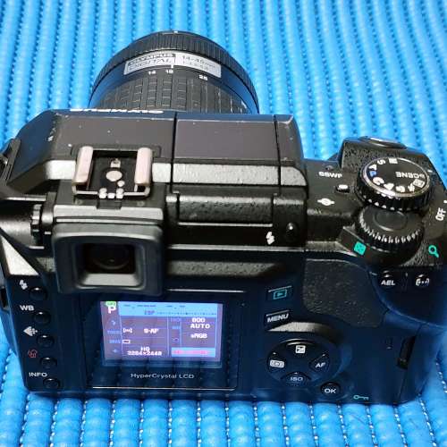 Olympus E-300 CCD 單鏡反光數碼相機