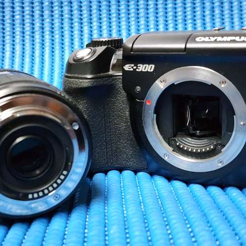 Olympus E-300 CCD 單鏡反光數碼相機