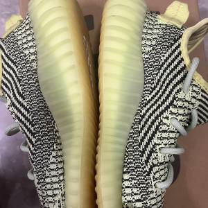 yeezy350v2
