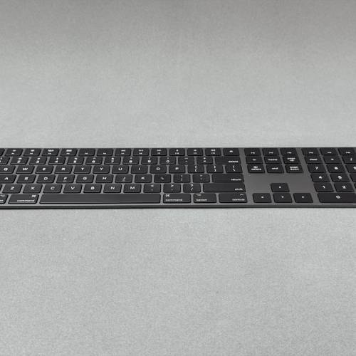 Apple Space Grey Magic Keyboard 2 with Numeric Pad 太空灰黑色帶數字鍵 A1843 f...