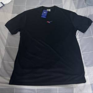 美津龍黑色運動T恤