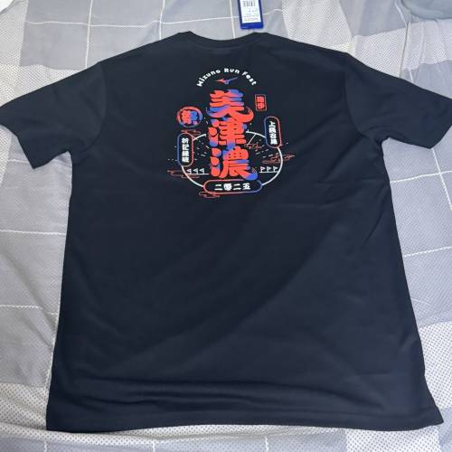 美津龍黑色運動T恤