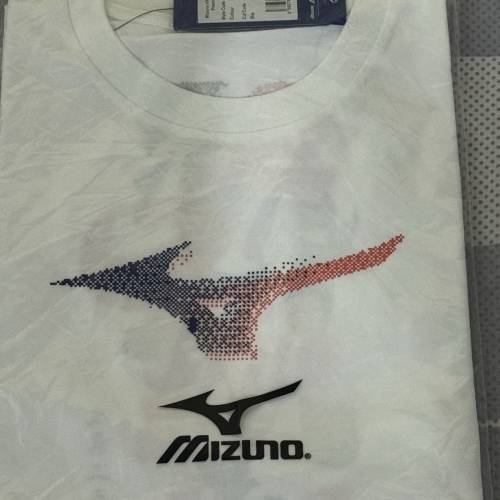 美津龍白色運動T恤