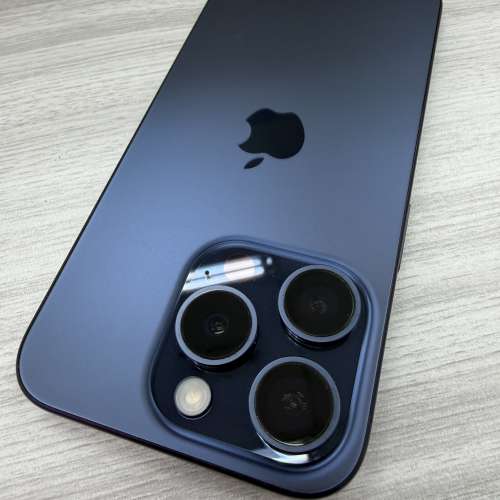 iPhone 15 pro 512GB 藍 Blue