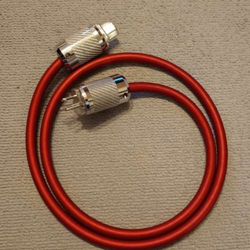 Oyaide Vondita-X 最新旗艦電源線 95%新 (有單)配碳纖美式头尾$1700